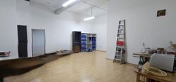 Klw Industrial Building (D27), Factory #500823011